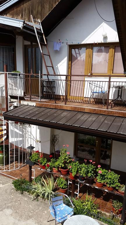Apartments Aida Bihać Buitenkant foto