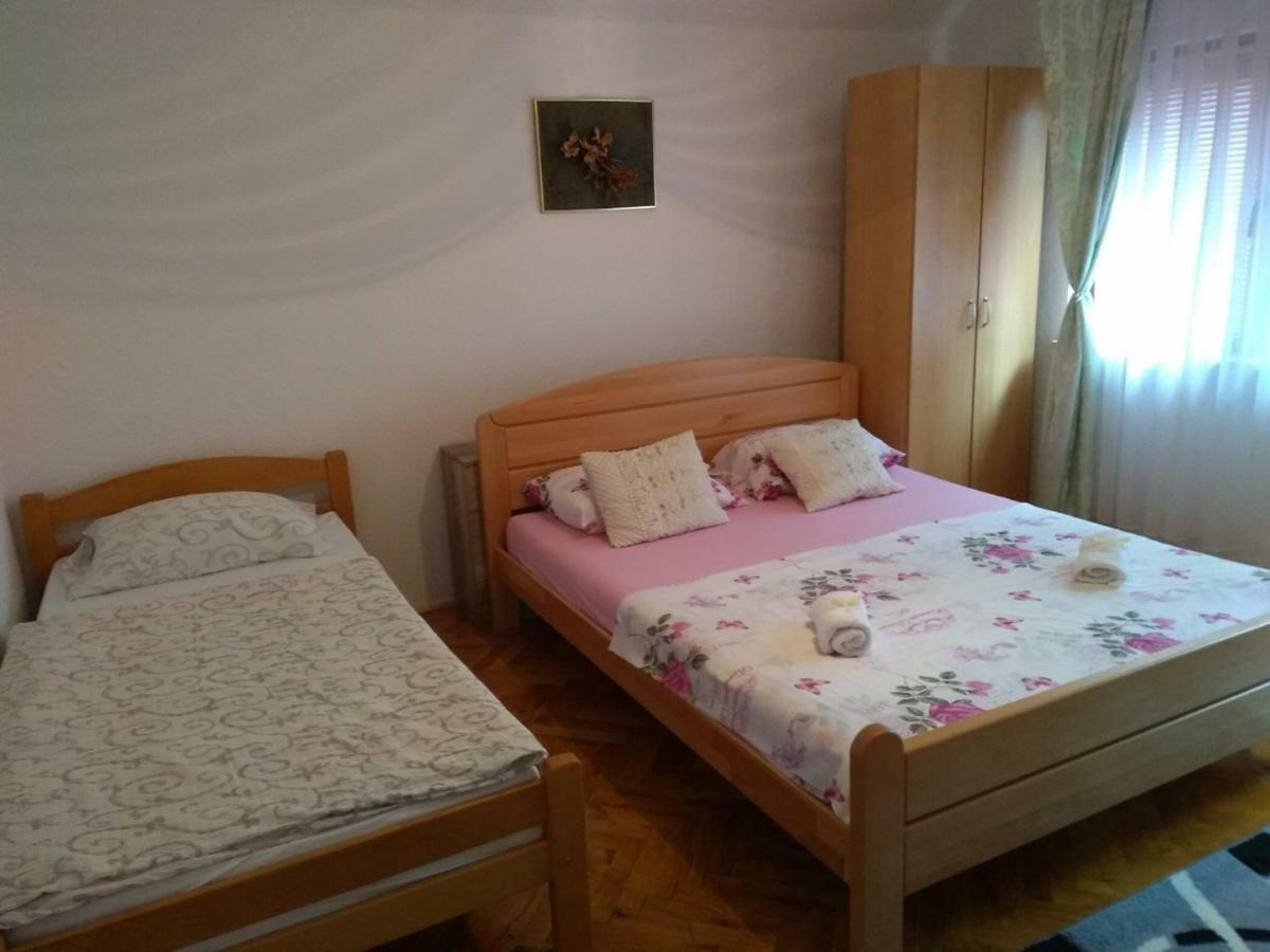 Apartments Aida Bihać Buitenkant foto