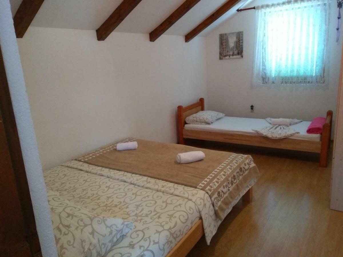 Apartments Aida Bihać Buitenkant foto